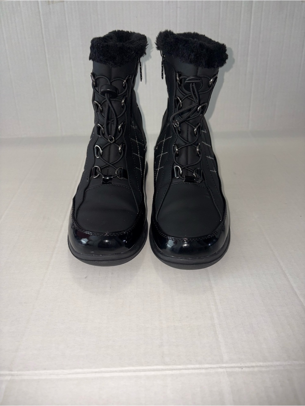 totes Black Faux-Fur Lace-Up Winter & Rain Boots, size 9